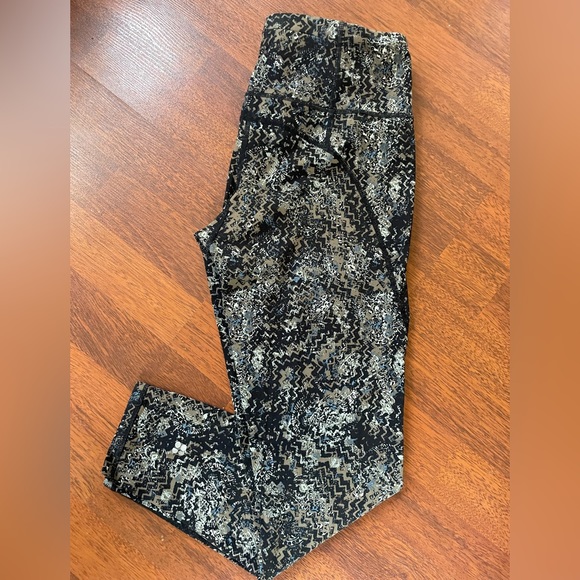 Sweaty Betty Power 7/8 leggings. Size small. - Picture 2 of 6